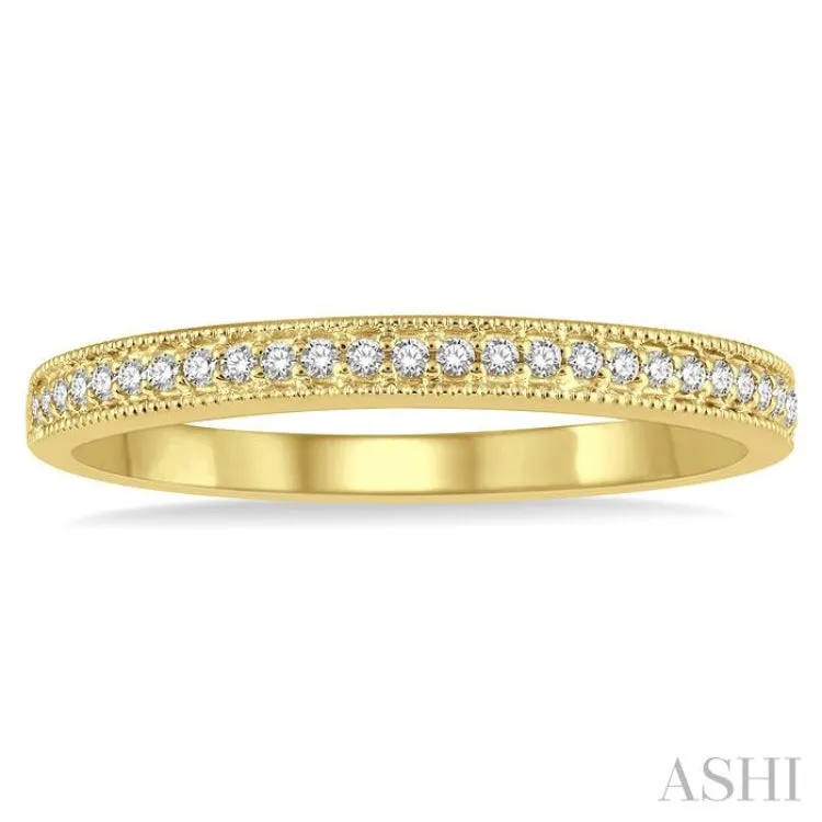 1/10 ctw Round Cut Diamond Wedding Band in 14K Yellow Gold