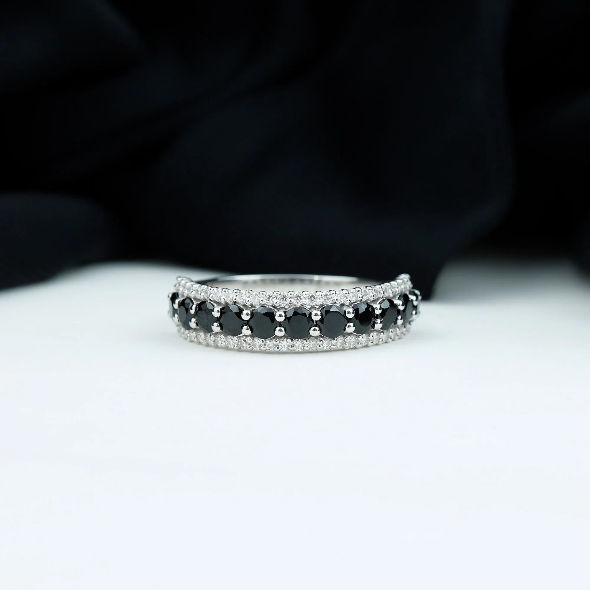 1.75 CT Round Shape Black Spinel and Diamond Classic Band