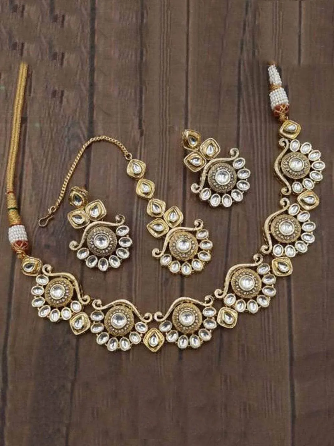 Antique Kundan Design Necklace Earring And Teeka Set