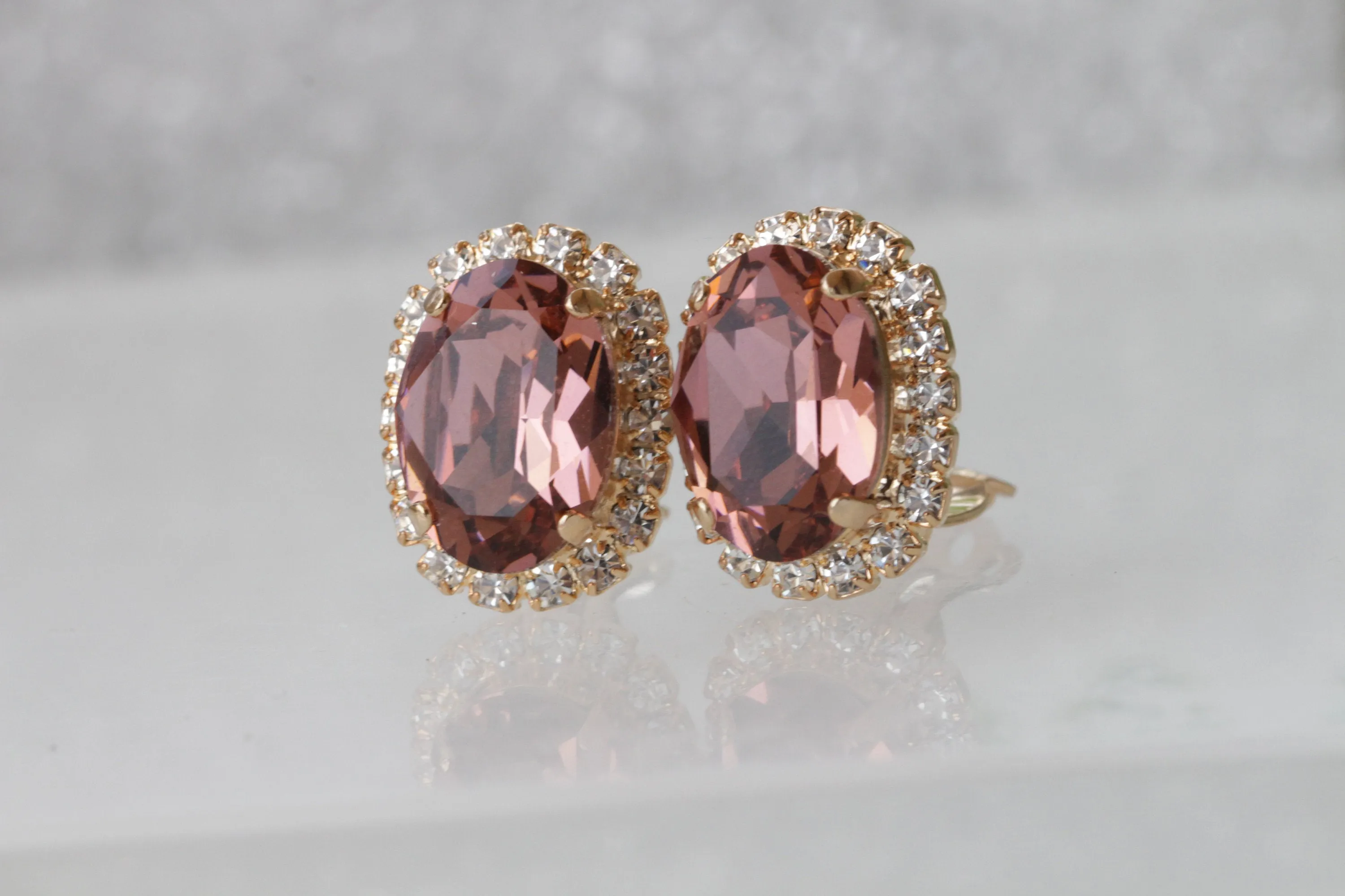 ANTIQUE PINK STUDS