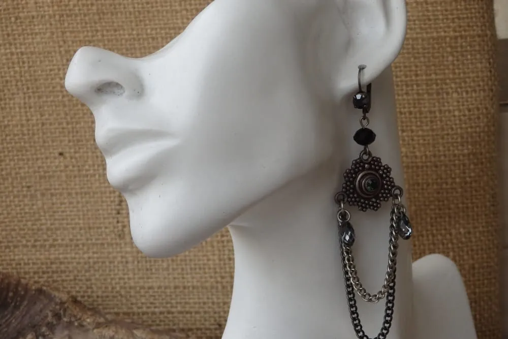 BLACK GREY EARRINGS