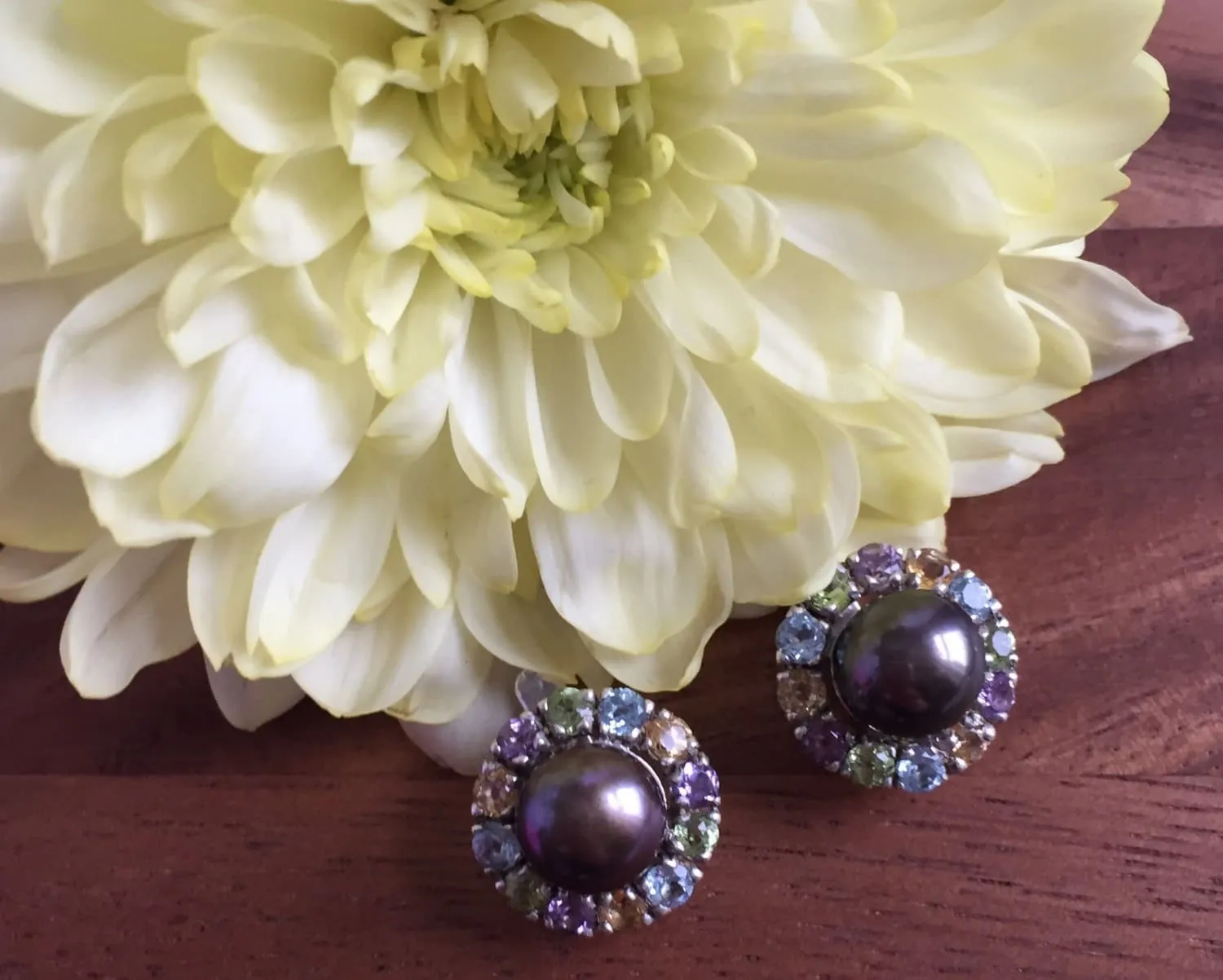 Black Pearl Flower Earrings - Genuine Pearl Studs - Victorian Black Pearl Earrings