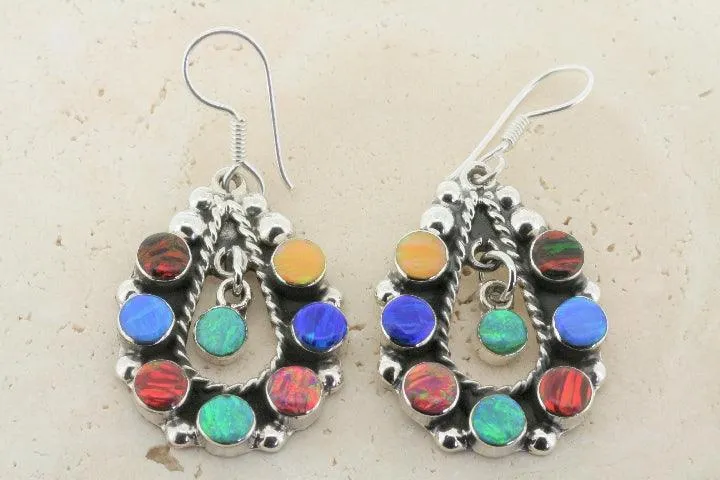 Chandelier earring with opal - teardrop