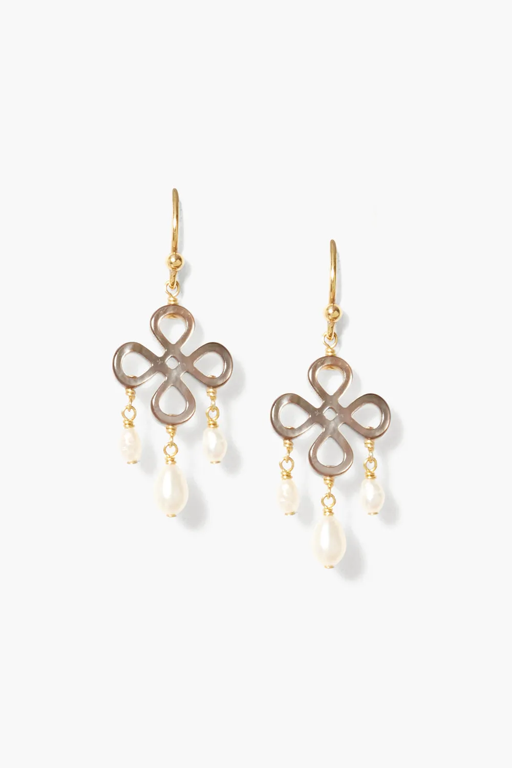 Clover Chandelier Earrings White Pearl