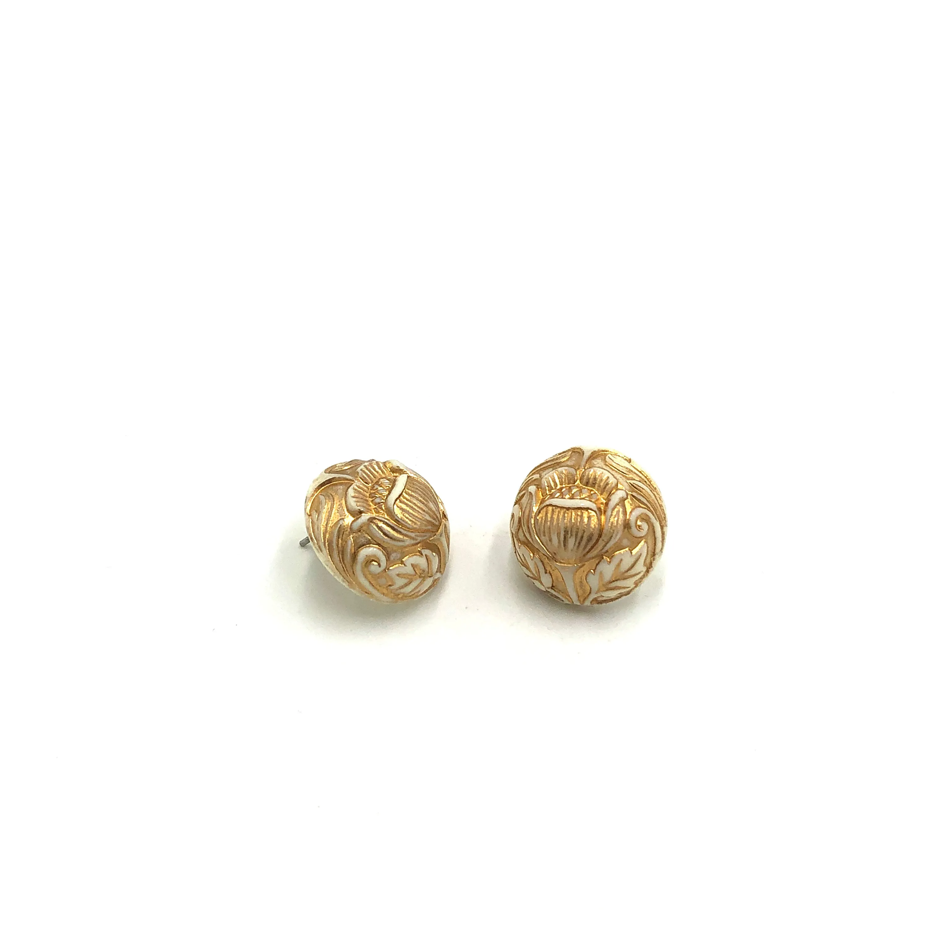 Golden Tulips Carved Retro Button Stud Earrings