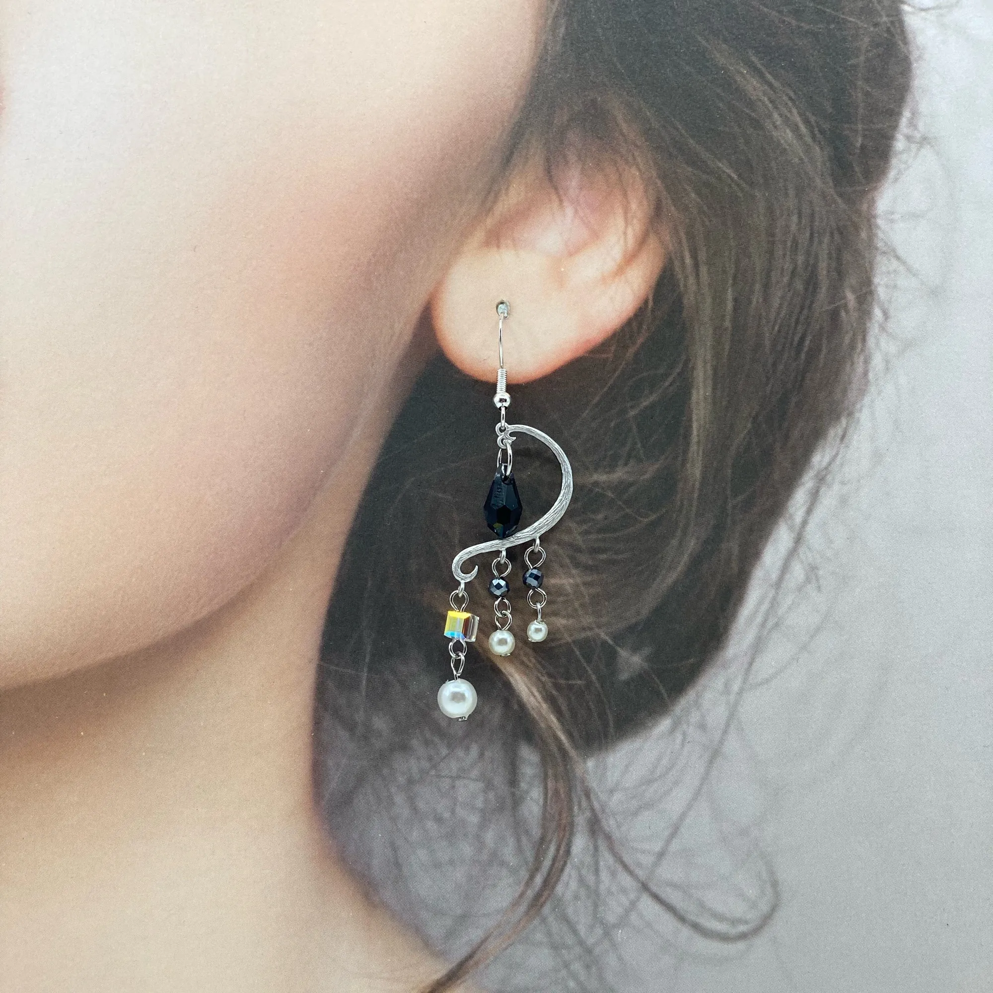 Heavenly Elegance Silver Black Earrings