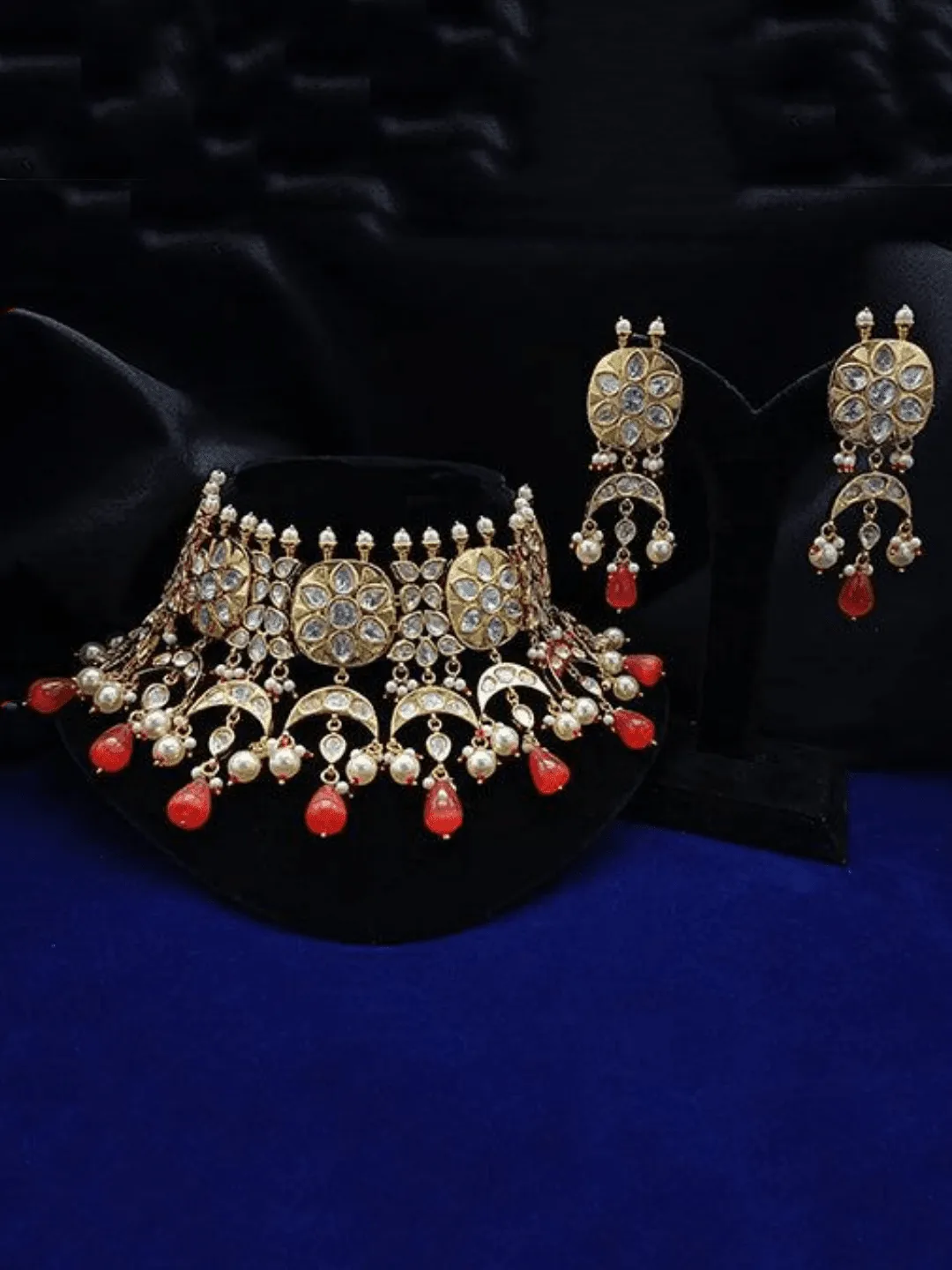 Kundan Chand Motif Necklace With Pearl