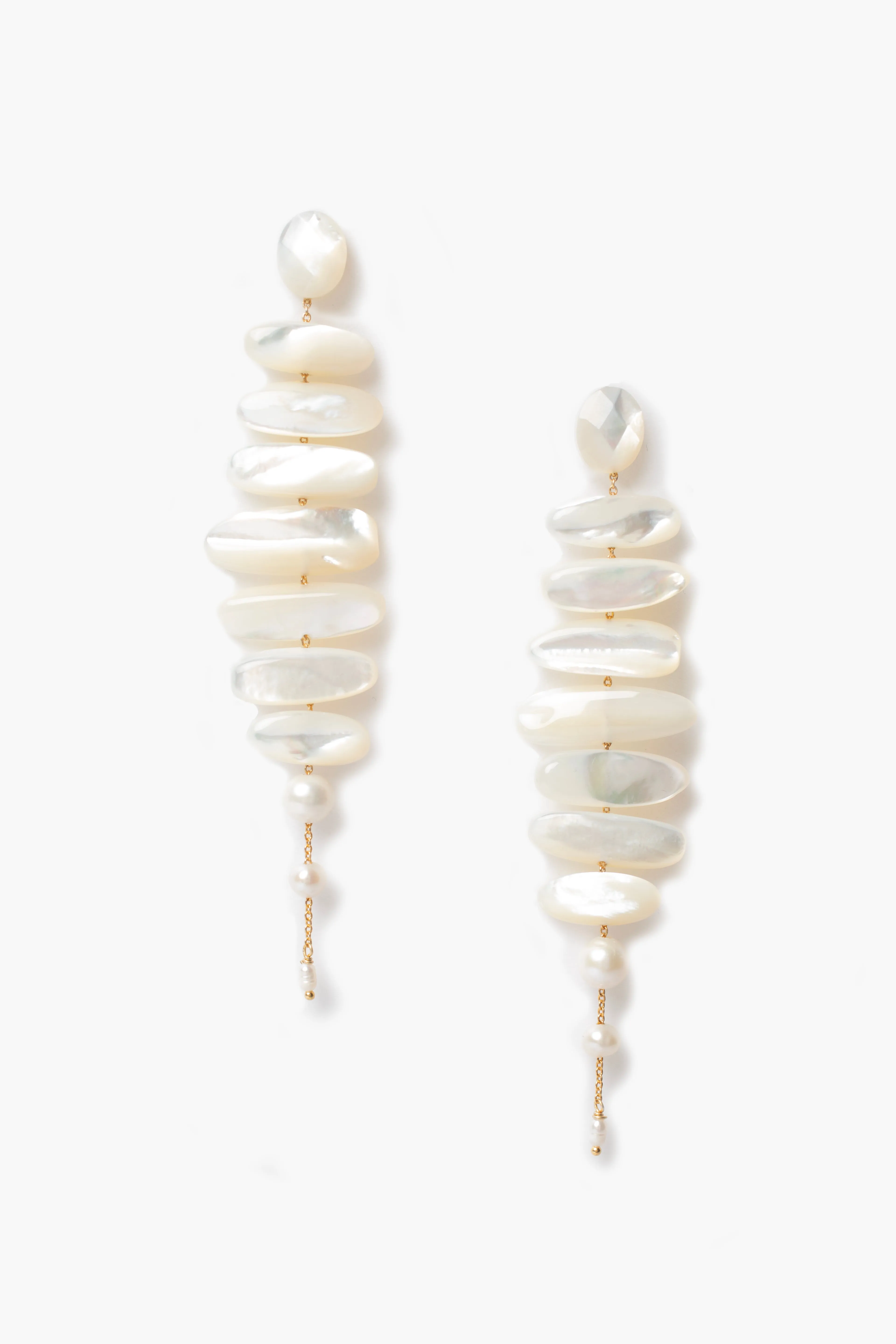 Mizumi Earrings White MOP