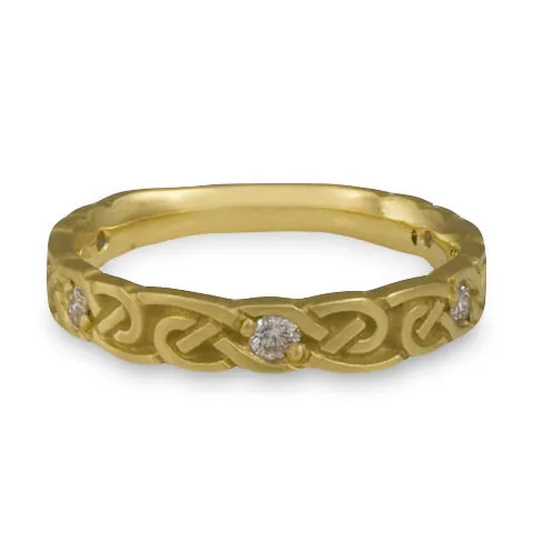 Narrow Borderless Infinity With Diamonds Wedding Ring in 18K Yellow Gold