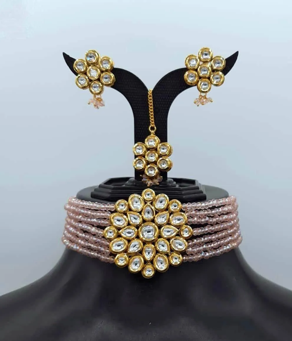 Round Kundan Patch Choker Necklace Set