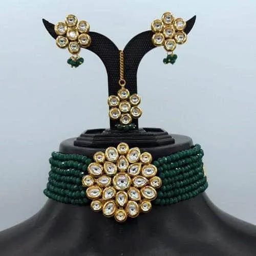 Round Kundan Patch Choker Necklace Set