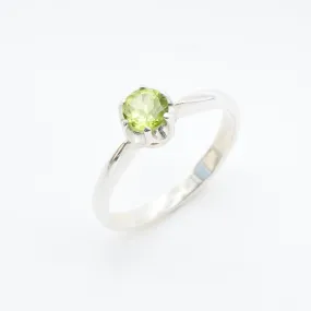 Solitaire Peridot Ring - Natural Peridot Ring, Green Dainty Ring